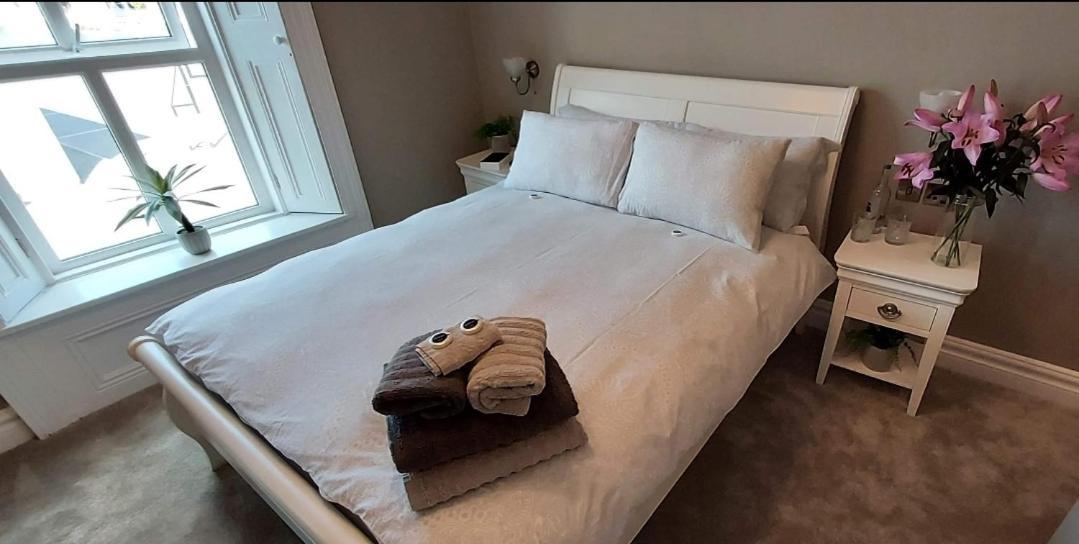 أثي The Canalside B&B At The Auld Shebeen Bar المظهر الخارجي الصورة
