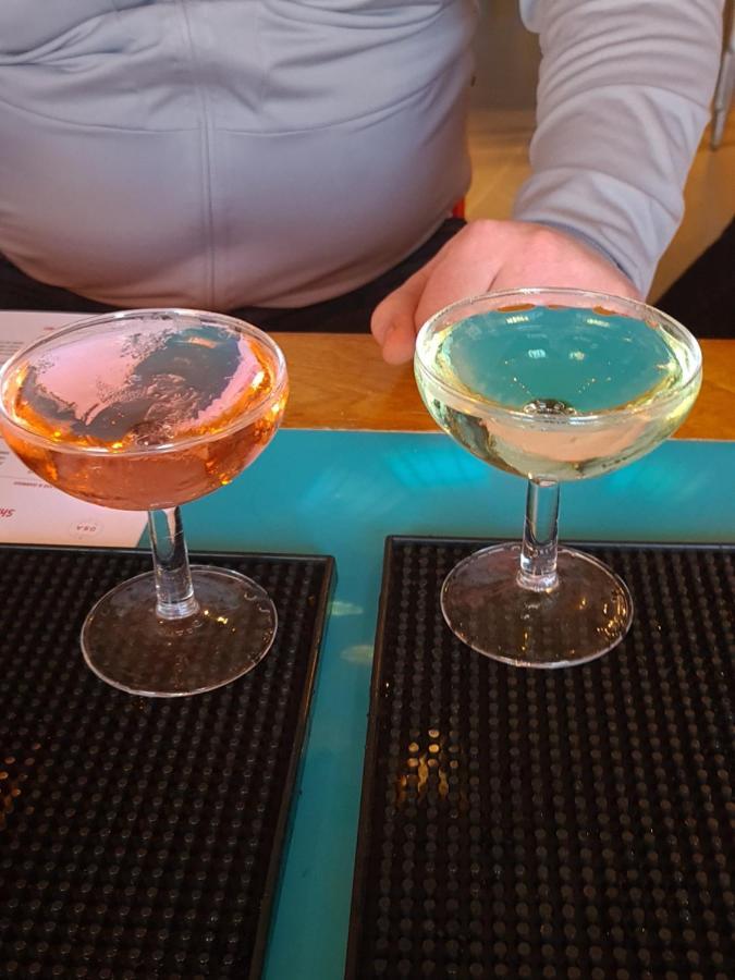 أثي The Canalside B&B At The Auld Shebeen Bar المظهر الخارجي الصورة