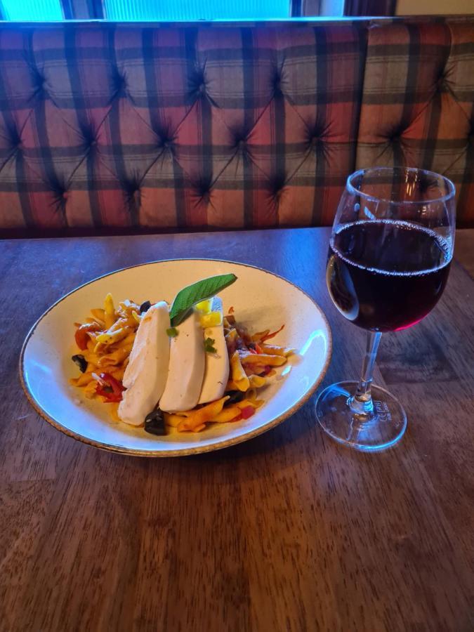 أثي The Canalside B&B At The Auld Shebeen Bar المظهر الخارجي الصورة